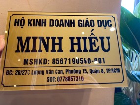 Nền Vàng Đồng chữ Đen